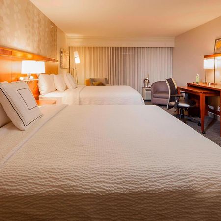 Hotel Courtyard By Marriott Madison West / Middleton Exterior foto