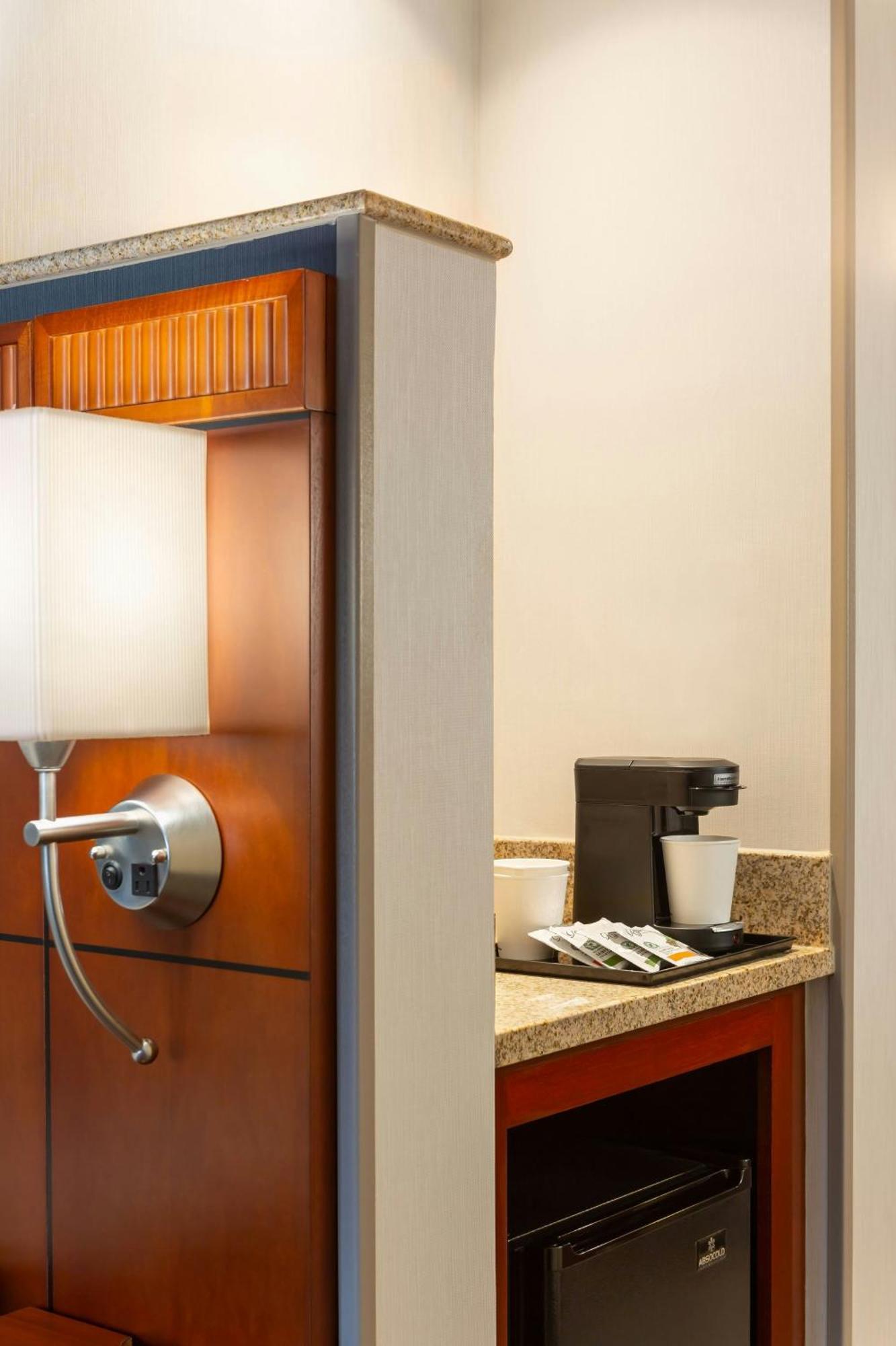 Hotel Courtyard By Marriott Madison West / Middleton Exterior foto